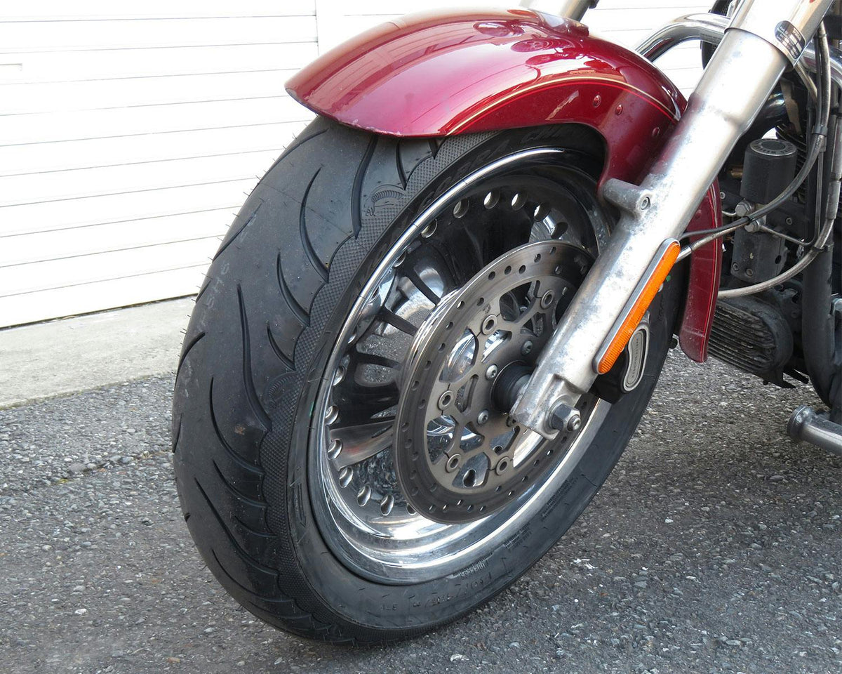 Avon Tyres Cobra Chrome Tire - 140/75R17 67V Front | 640583 — product view 4