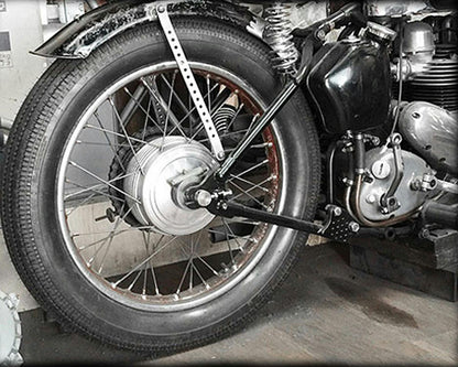 SHINKO E270 Black Super Eagle Vintage Motorcycle Tire - 4.50-18 70H Rear | 45182700 — product view 3