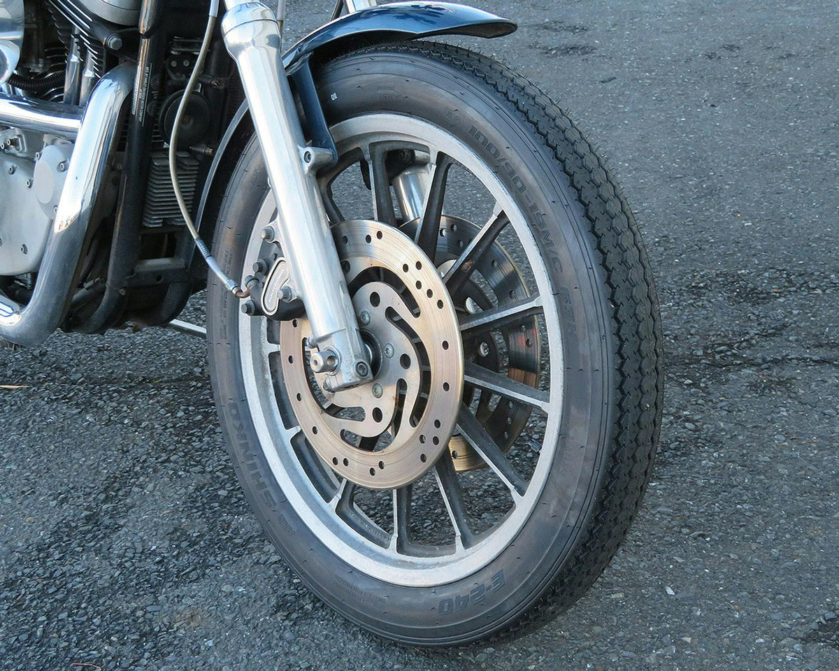 SHINKO E240 黑色 Classic 復古機車輪胎 - 100/90-19 63H 前輪 | ZMA00036，商品視角 3