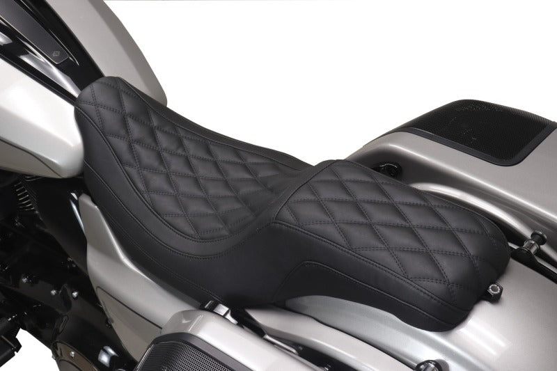 Mustang Seats 23-25 HD Dble 菱形紋 低版 Squareback CVO Road Glide (ST), Rd Glide and Str Glide 黑色｜88514