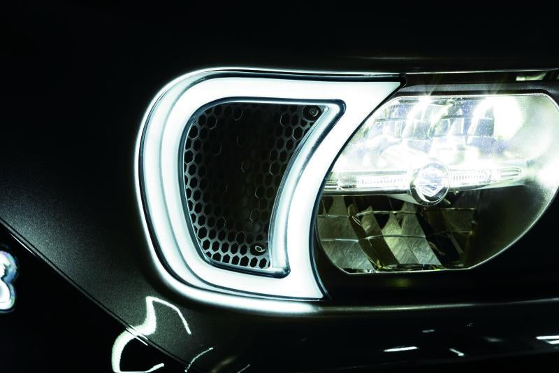 Kuryakyn Tracer 頭燈 通風口飾件 Road Glide｜2947