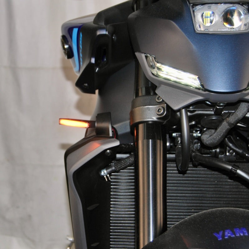 New Rage Cycles 24+ Yamaha MT-09 前側 方向燈｜MT09-FB-24