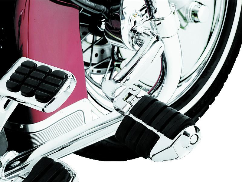 Kuryakyn Longhorn 偏移式 Dually ISO 腳踏 附 1-1/4 吋 夾座 鍍鉻｜4575